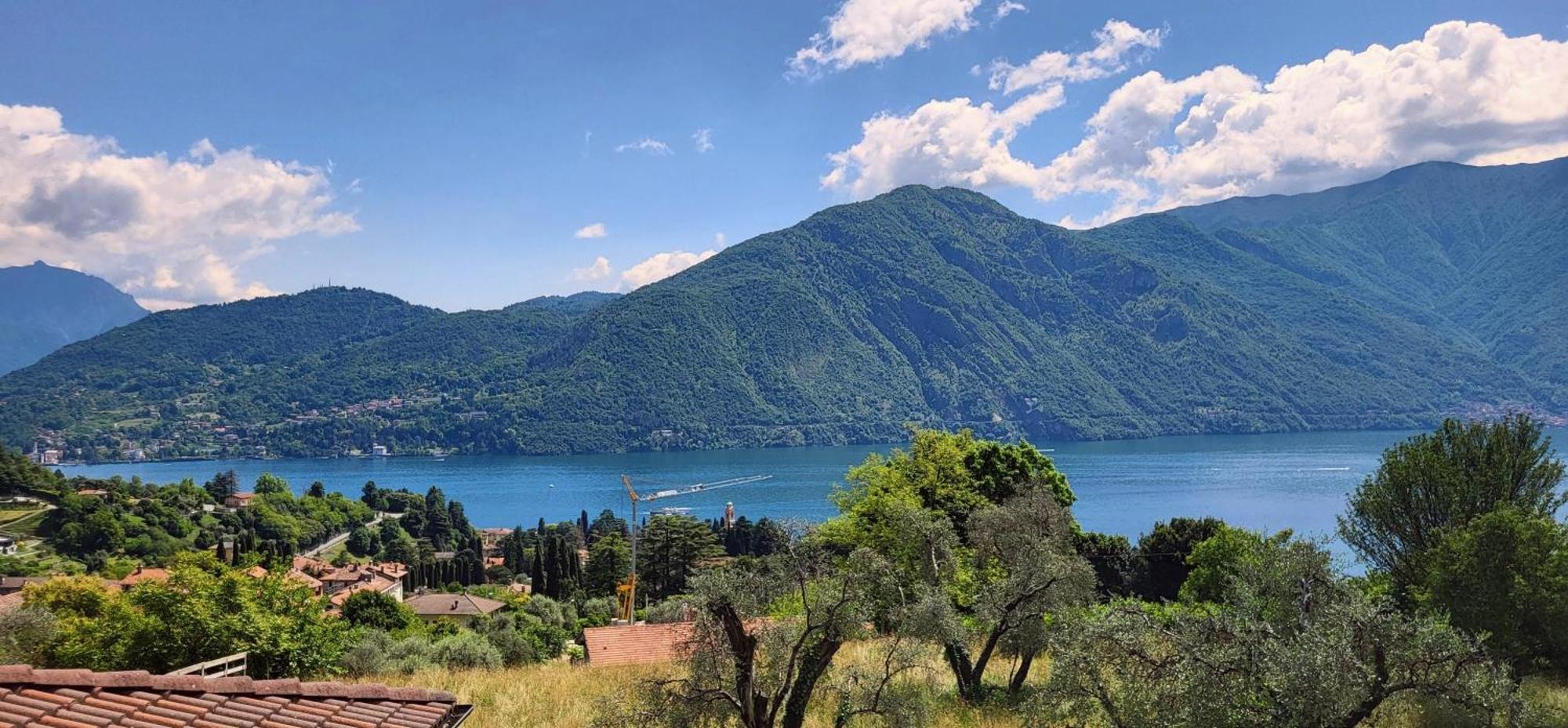 Casa Intignano - Appartamento Con Terrazzo Vista Lago Tremezzo Esterno foto