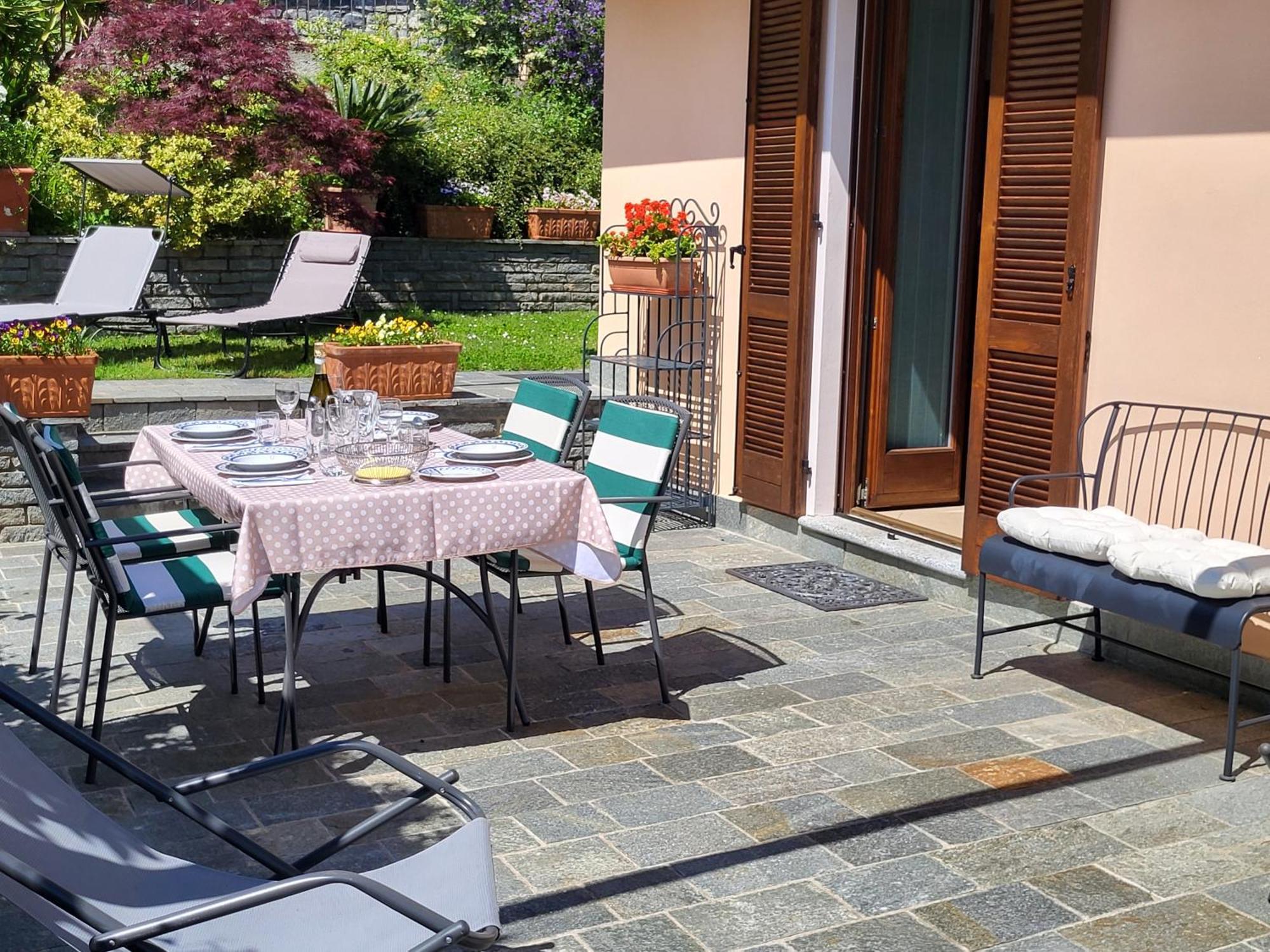 Casa Intignano - Appartamento Con Terrazzo Vista Lago Tremezzo Esterno foto